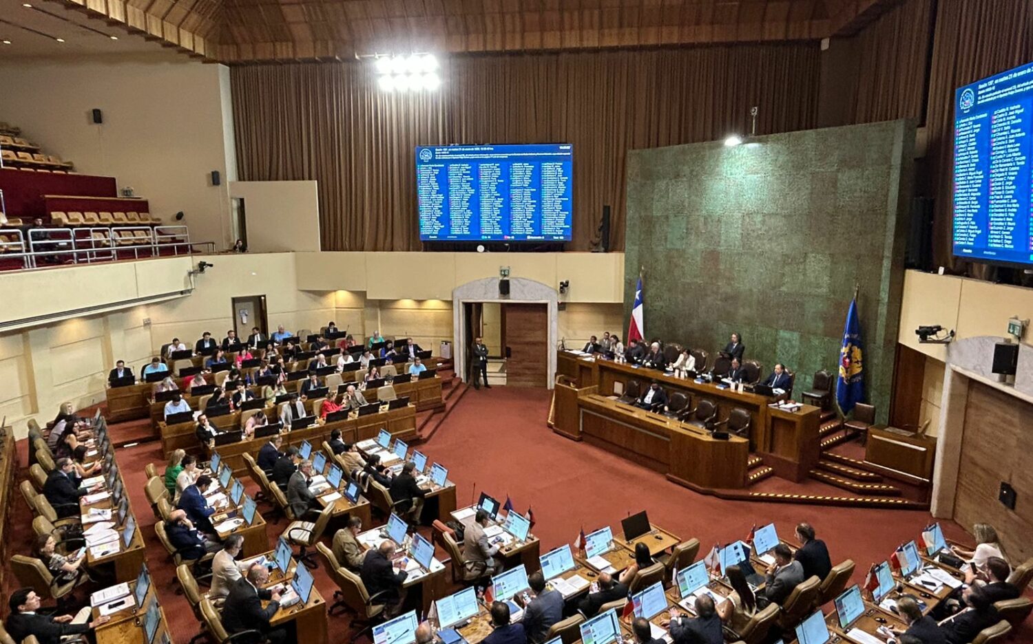 Nueva sesión de la Cámara de Diputados fracasa por masiva ausencia de parlamentarios