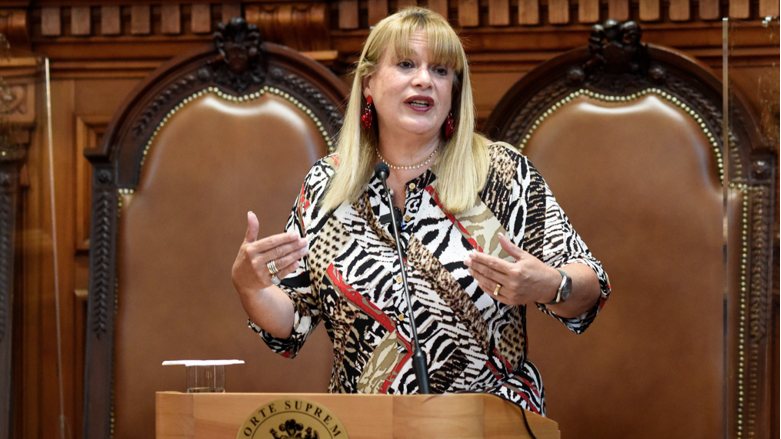 Suspensión de ministro Diego Simpertigue por trama “Muñeca Bielorrusa”