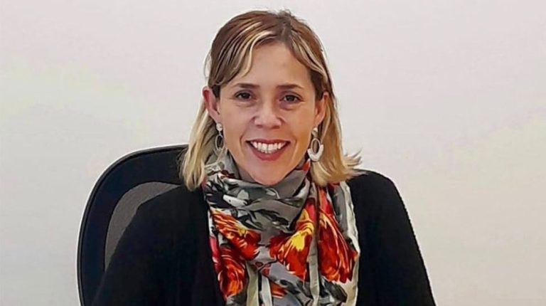 Seremi Cofré al borde del abismo: transfobia en Salud Valparaíso tras suicidio de Sol Millakura