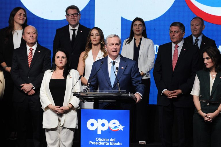 Un giro a tiempo: el cambio de gabinete que reposiciona el liderazgo de Kast
